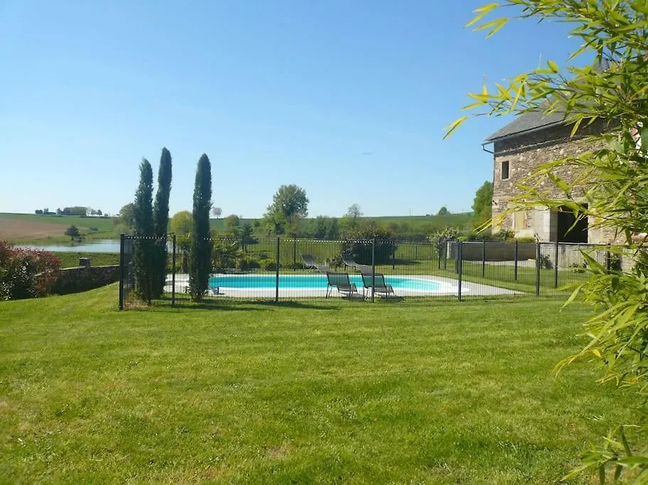 Gite Le Chant Des Tournesols Piscine Chauffee Montirat