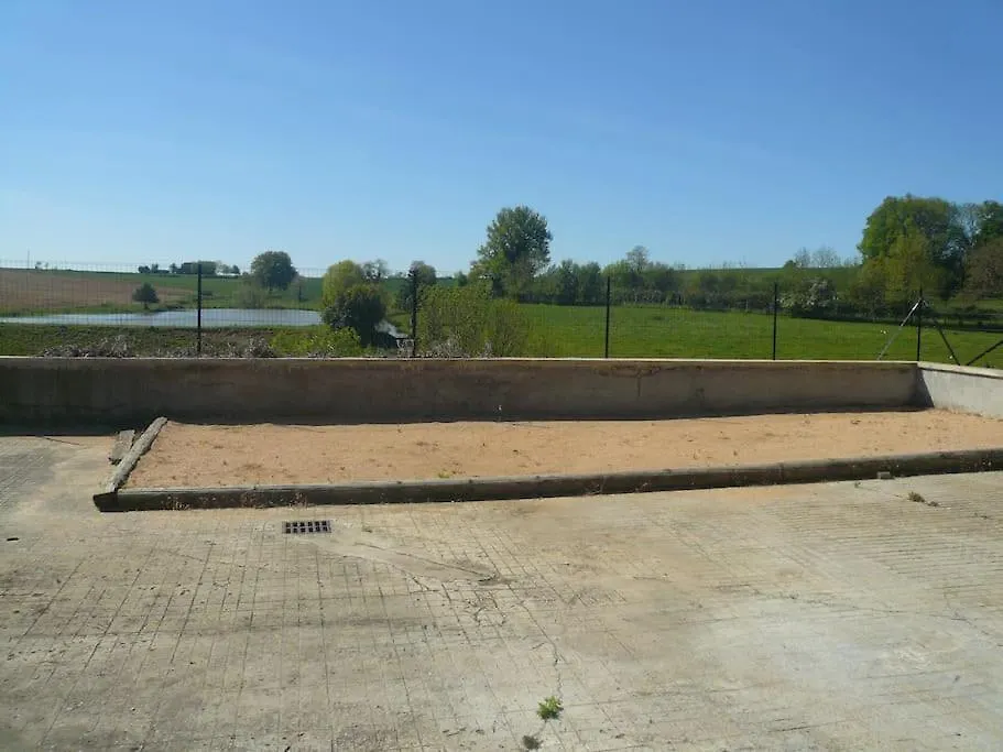 Gite Le Chant Des Tournesols Piscine Chauffee Montirat  France